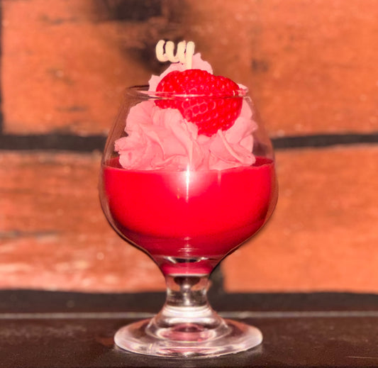 🍓 Strawberry Daiquiri — 5 oz Soy Wax Blend Candle